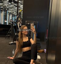 LYDIA - escort in Paris