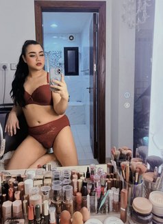 Lydia - Transsexual escort in Al Manama Photo 2 of 5