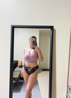 Lyka - escort in Manila Photo 3 of 6