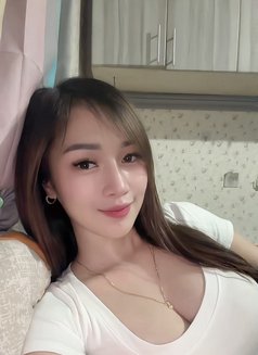 Lyka - puta in Manila Photo 2 of 14