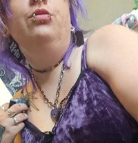 Sonia - puta in Cairo Photo 4 of 5