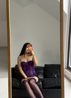 Lyla - puta in Dubai Photo 6 of 13