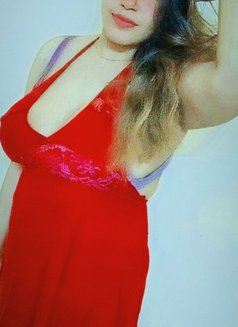 Lyly - escort in Cairo Photo 5 of 6