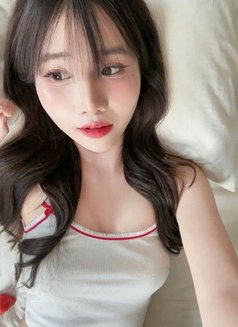 Lyly - escort in New Delhi Photo 4 of 10