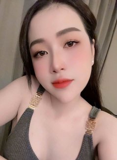 Lyly - escort in Jeddah Photo 2 of 6