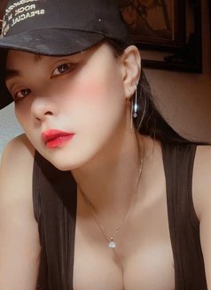 Lyly massage full service - masseuse in Mumbai Photo 5 of 10