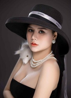 Lyly - escort in Riyadh Photo 1 of 7