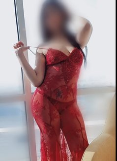 Lyly - escort in Khobar Photo 7 of 17