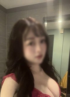Lyly - escort in Nha Trang Photo 2 of 8