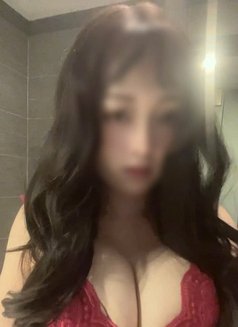 Lyly - escort in Nha Trang Photo 6 of 8
