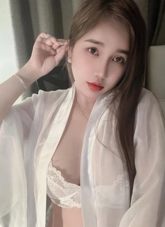 Lyn Dubai - escort in Dubai Photo 1 of 6