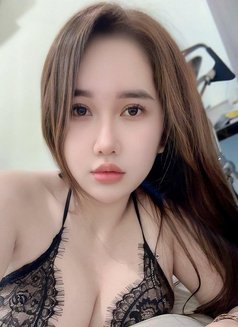 Lyn Dubai - escort in Dubai Photo 4 of 6