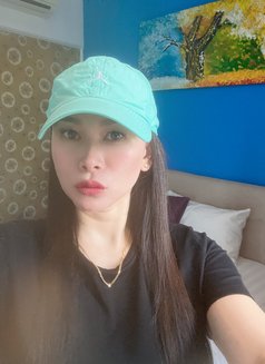 Lyn - escort in Hong Kong Photo 2 of 10