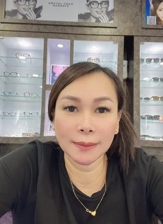 Lyn - escort in Hong Kong Photo 7 of 10