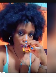 Lyn - escort in Bangkok Photo 2 of 6