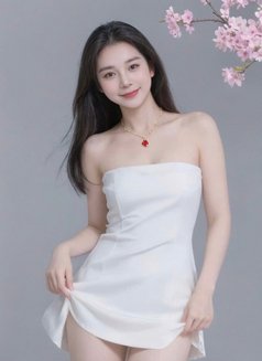 Lyn Lyn available 24/7 - escort in Bangkok Photo 6 of 7