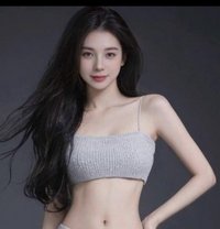 Lyn Lyn available 24/7 - escort in Bangkok Photo 1 of 17