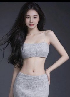 Lyn Lyn available 24/7 - puta in Bangkok Photo 6 of 6