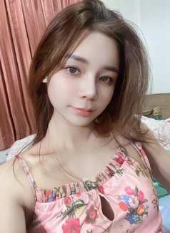 Lyn Lyn - escort in Bangkok Photo 2 of 2