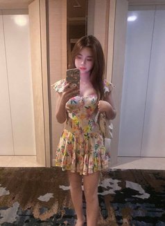 Lyn Lyn - escort in Bangkok Photo 5 of 5