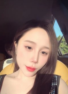 Lyna - masseuse in Dubai Photo 7 of 7
