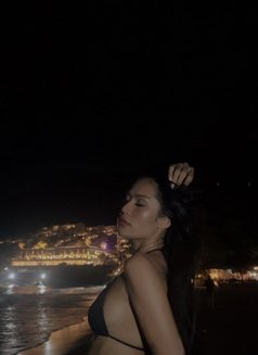 Lyna - escort in Phuket Photo 5 of 5