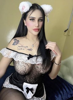 Lyna - escort in Al Manama Photo 7 of 8