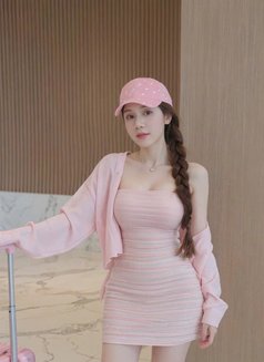 Lynai - escort in Bangkok Photo 2 of 9