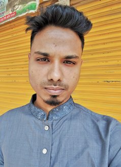 Lynch - Acompañantes masculino in Dhaka Photo 3 of 3