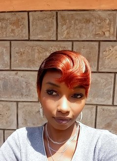 Lyne - masseuse in Nairobi Photo 4 of 4