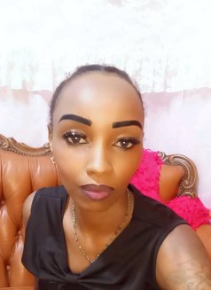 Lyne - escort in Nairobi Photo 5 of 7