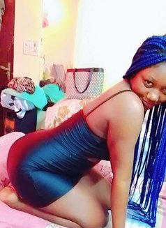 Lynette - escort in Gurgaon Photo 2 of 5