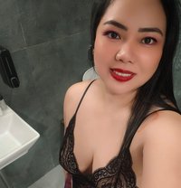 Lynn, the ultimate NURU expert - escort in Mumbai Photo 1 of 20