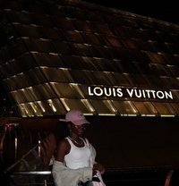 Lynn - escort in Singapore