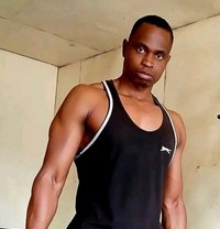 Lynurs - Acompañantes masculino in Nairobi