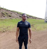 Lynurs - masseur in Nairobi