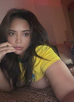 Lynx in Azaiba - escort in Muscat Photo 1 of 19