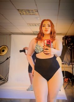 Lys Gomez - puta in Glasgow Photo 9 of 15