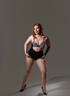 Lys Gomez - puta in Glasgow Photo 11 of 15
