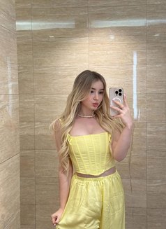 Lysa - escort in Jeddah Photo 2 of 4
