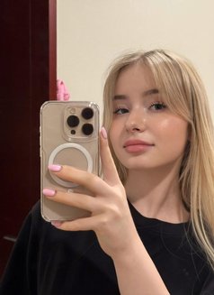 Lysa - escort in Jeddah Photo 1 of 4