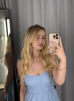 Lysa - escort in Jeddah Photo 3 of 4