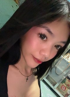 Lysa Slim - Acompañantes transexual in Manila Photo 2 of 5