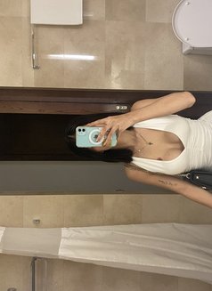 Lysa Slim - Acompañantes transexual in Manila Photo 5 of 5