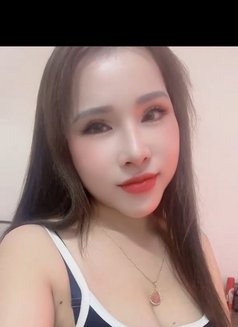 Lysa - escort in Muscat Photo 3 of 5