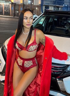 Lyudmila - escort in Bangkok Photo 3 of 11