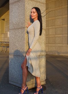 Lyudmila - escort in Bangkok Photo 10 of 11