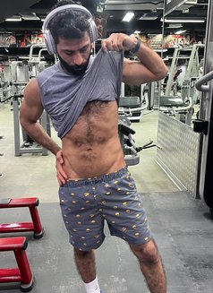 M. M - Male escort in Dammam Photo 2 of 6