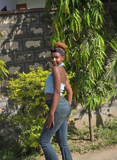 M. Mumbi - puta in Mombasa Photo 3 of 5