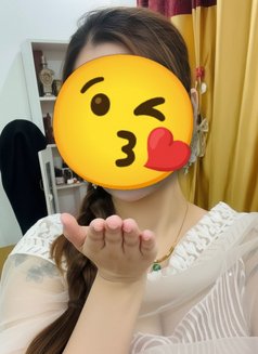 M Neha Cam Service Available - puta in Gurgaon Photo 1 of 2